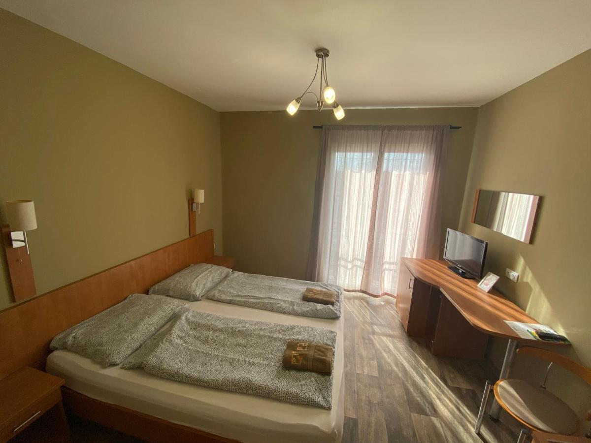 Kalcit Tourist Motel Belapatfalva Exteriér fotografie