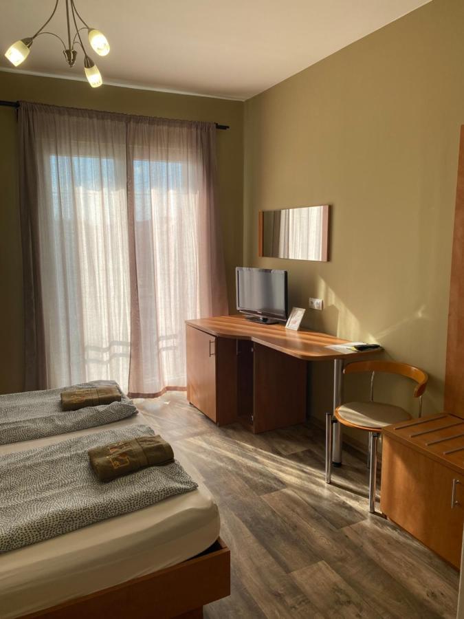 Kalcit Tourist Motel Belapatfalva Exteriér fotografie