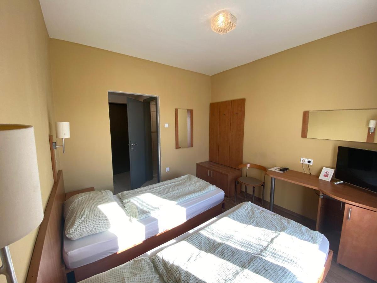 Kalcit Tourist Motel Belapatfalva Exteriér fotografie